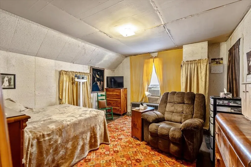 47 Upper Welden Street St. Albans City VT 05478