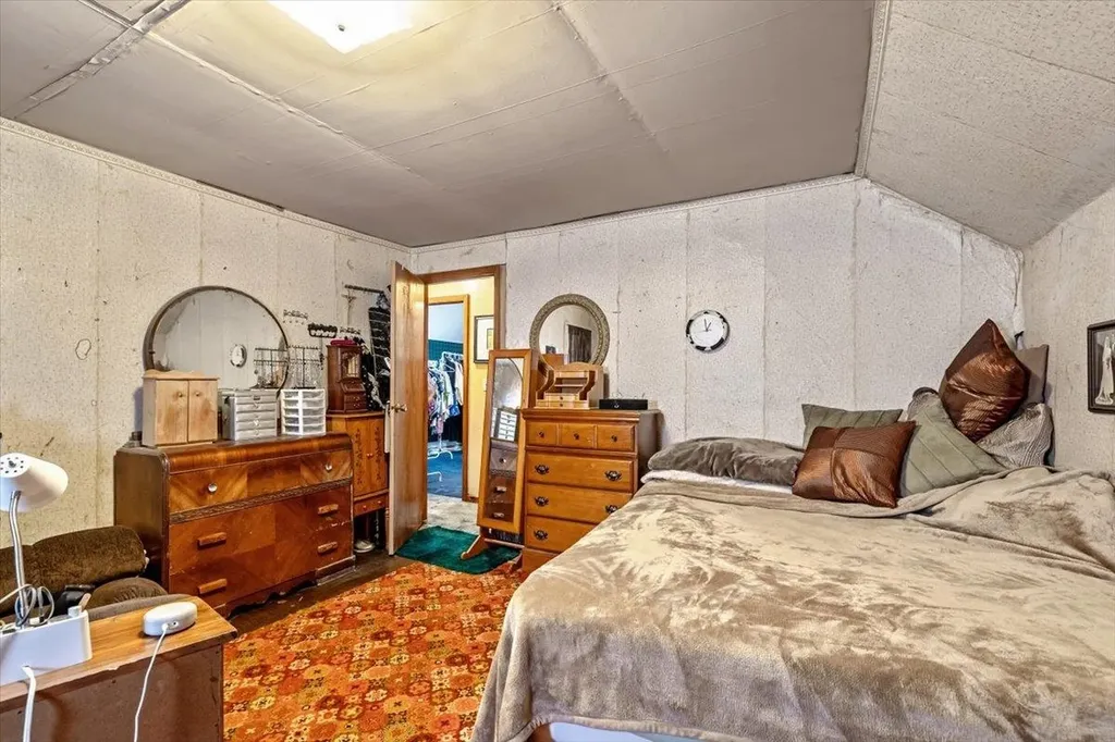 47 Upper Welden Street St. Albans City VT 05478