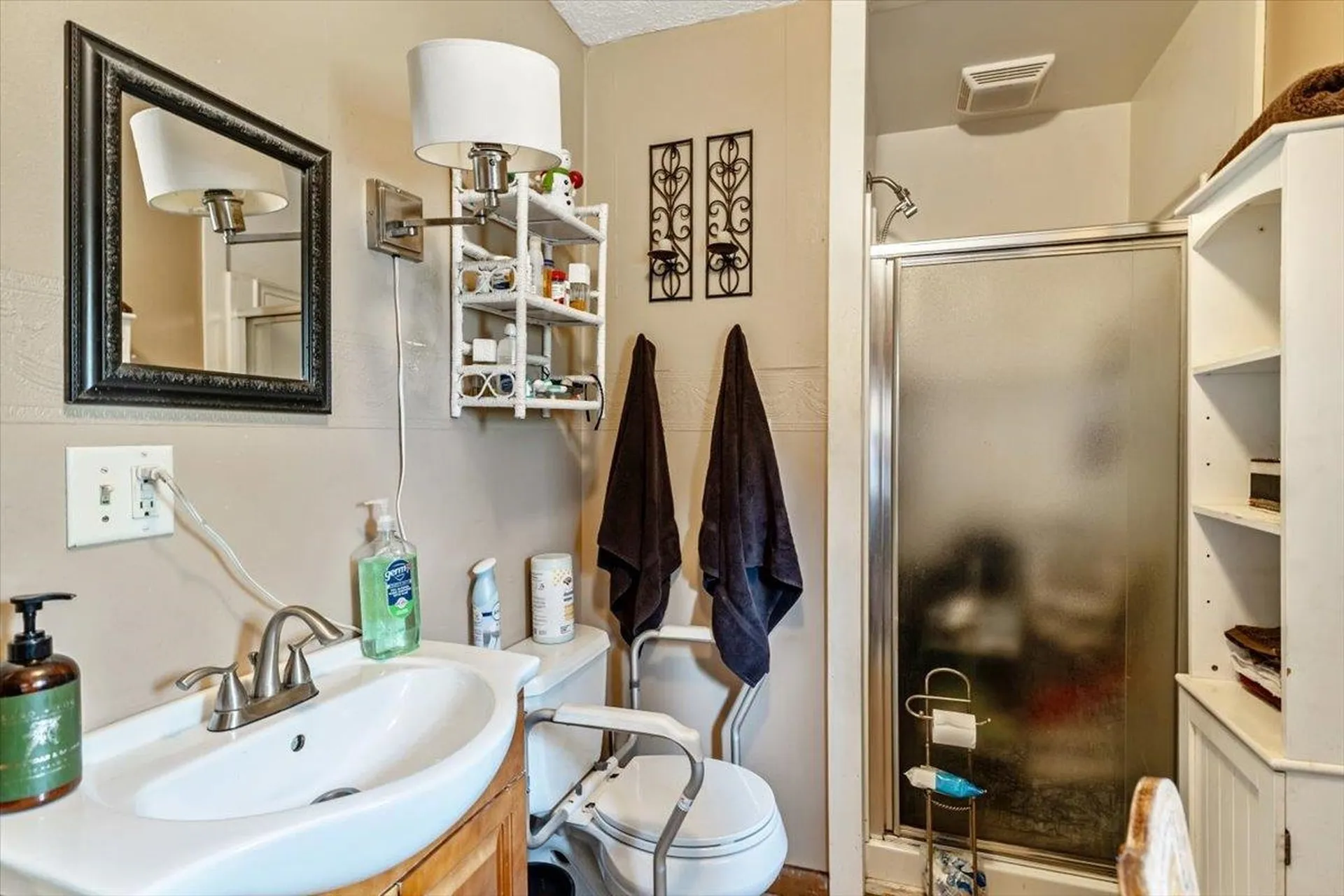 47 Upper Welden Street St. Albans City VT 05478