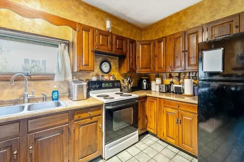 47 Upper Welden Street St. Albans City VT 05478