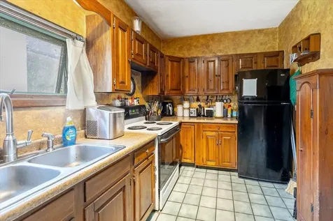 47 Upper Welden Street St. Albans City VT 05478