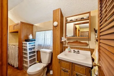 47 Upper Welden Street St. Albans City VT 05478