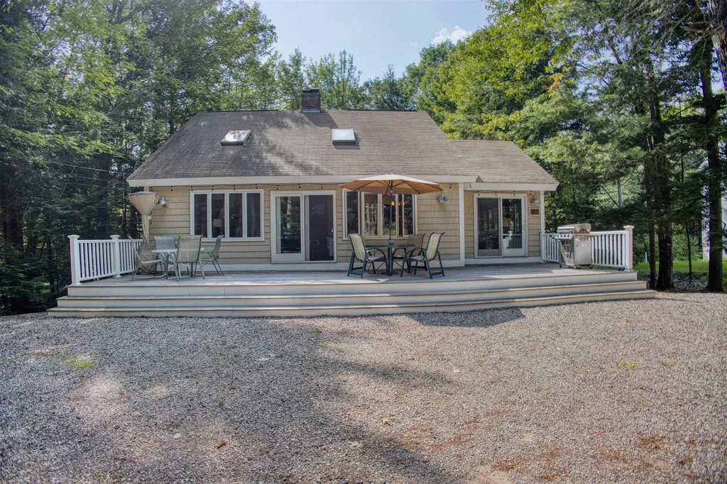 22 Mountview Avenue Freedom NH 03836