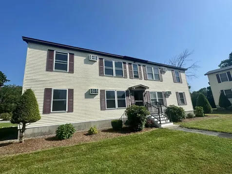 31 Central Street Hillsborough NH 03244