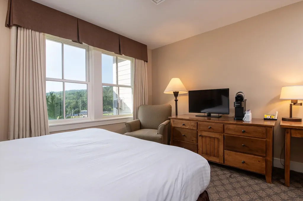 709/711 Qtr. I, Adams House Ludlow VT 05149