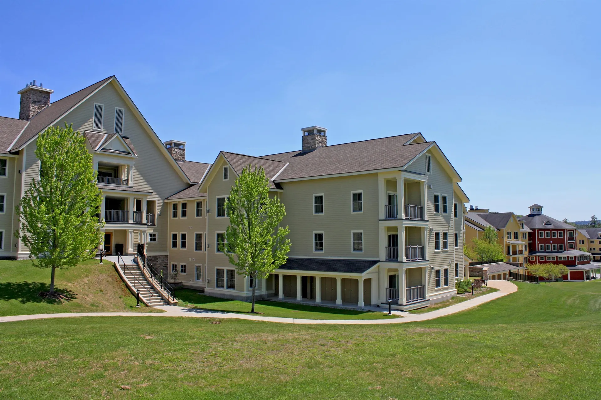 709/711 Qtr. I, Adams House Ludlow VT 05149