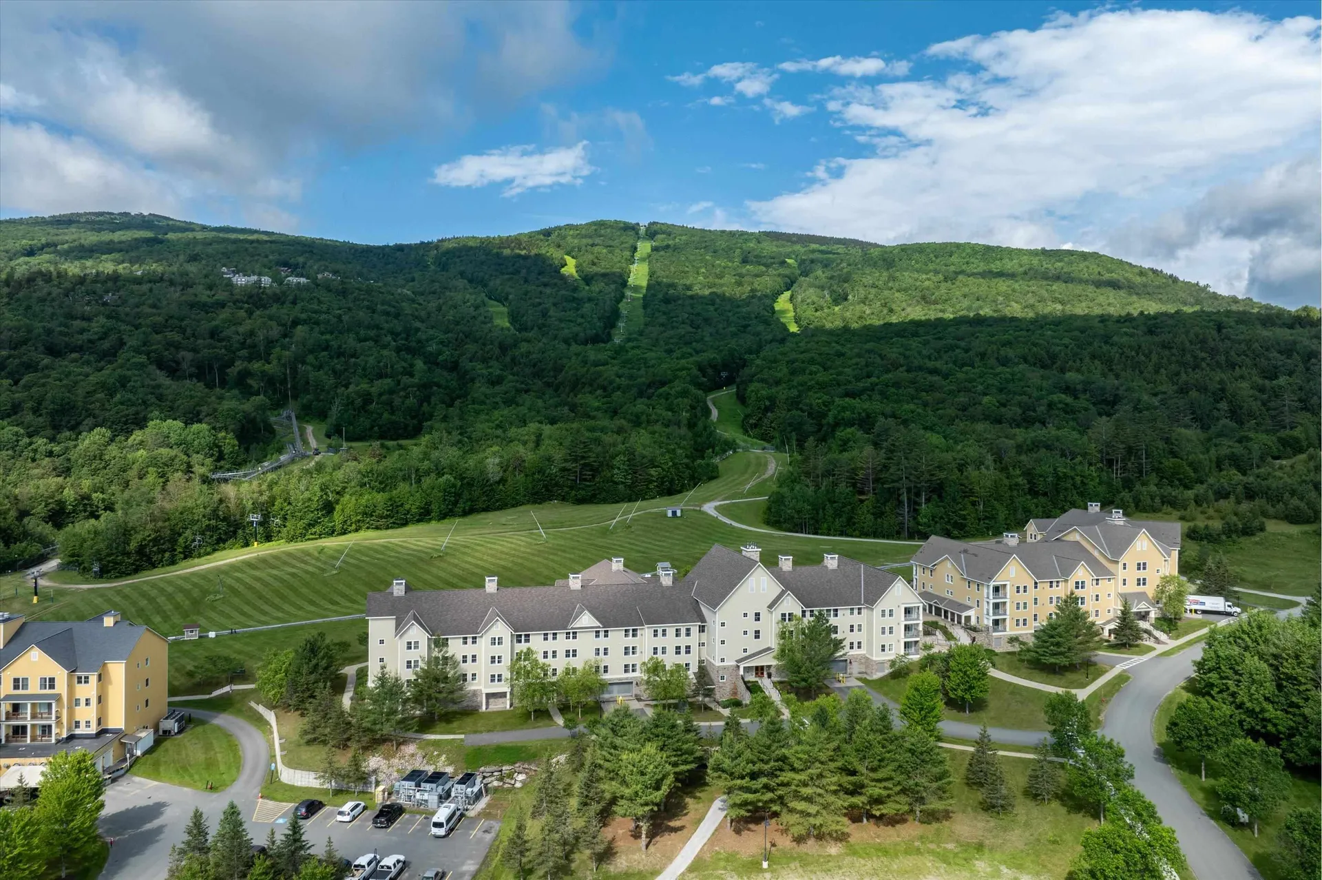 709/711 Qtr. I, Adams House Ludlow VT 05149