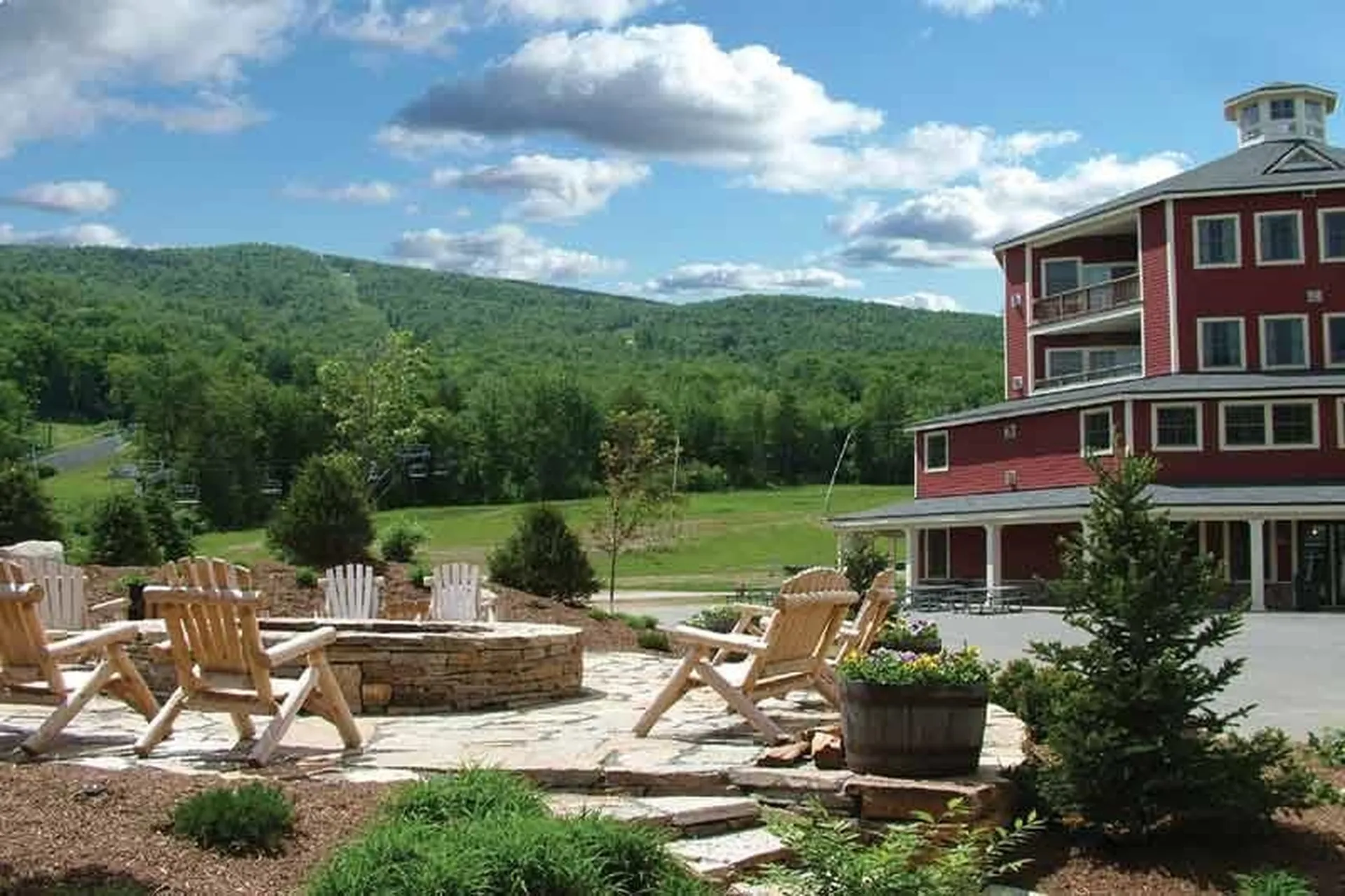 709/711 Qtr. I, Adams House Ludlow VT 05149