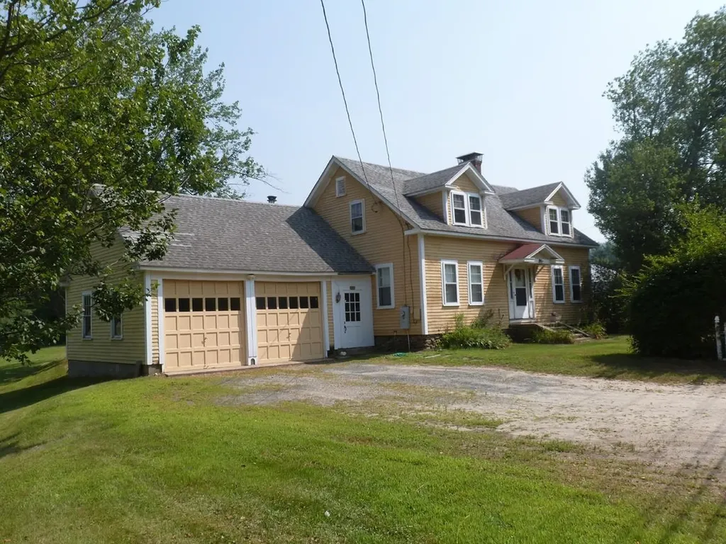 167 School Street Rumney NH 03266