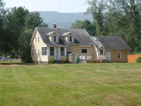 167 School Street Rumney NH 03266