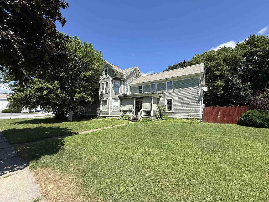58 Crescent Street Rutland City VT 05701