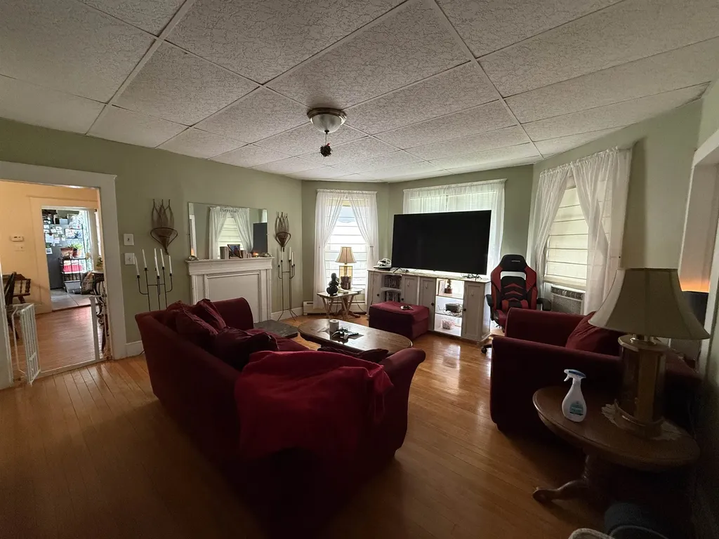 58 Crescent Street Rutland City VT 05701