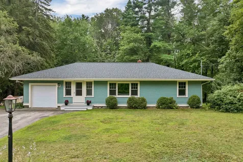 104 Kensington Road Hampton Falls NH 03844