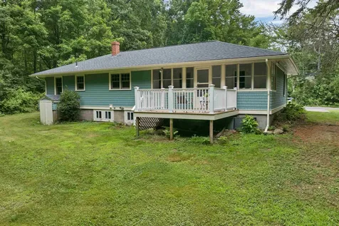 104 Kensington Road Hampton Falls NH 03844