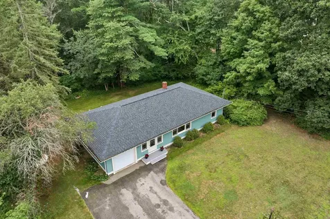 104 Kensington Road Hampton Falls NH 03844