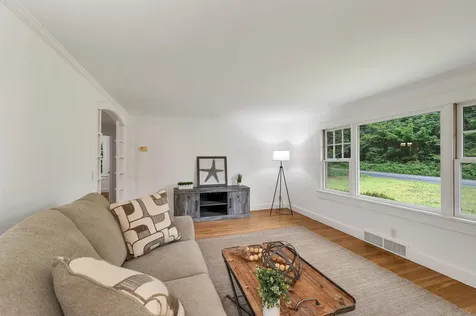 104 Kensington Road Hampton Falls NH 03844