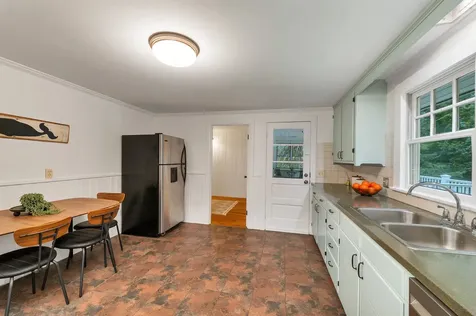 104 Kensington Road Hampton Falls NH 03844