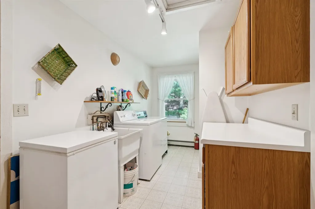 27 Rolling Ridge Road Lebanon NH 03766