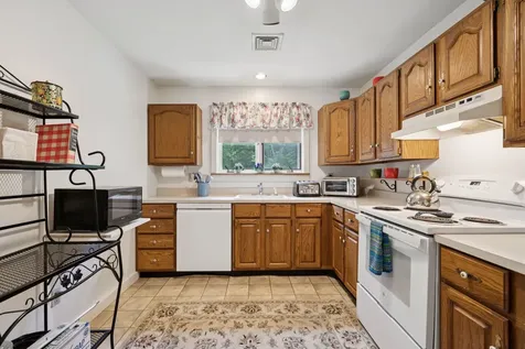 27 Rolling Ridge Road Lebanon NH 03766