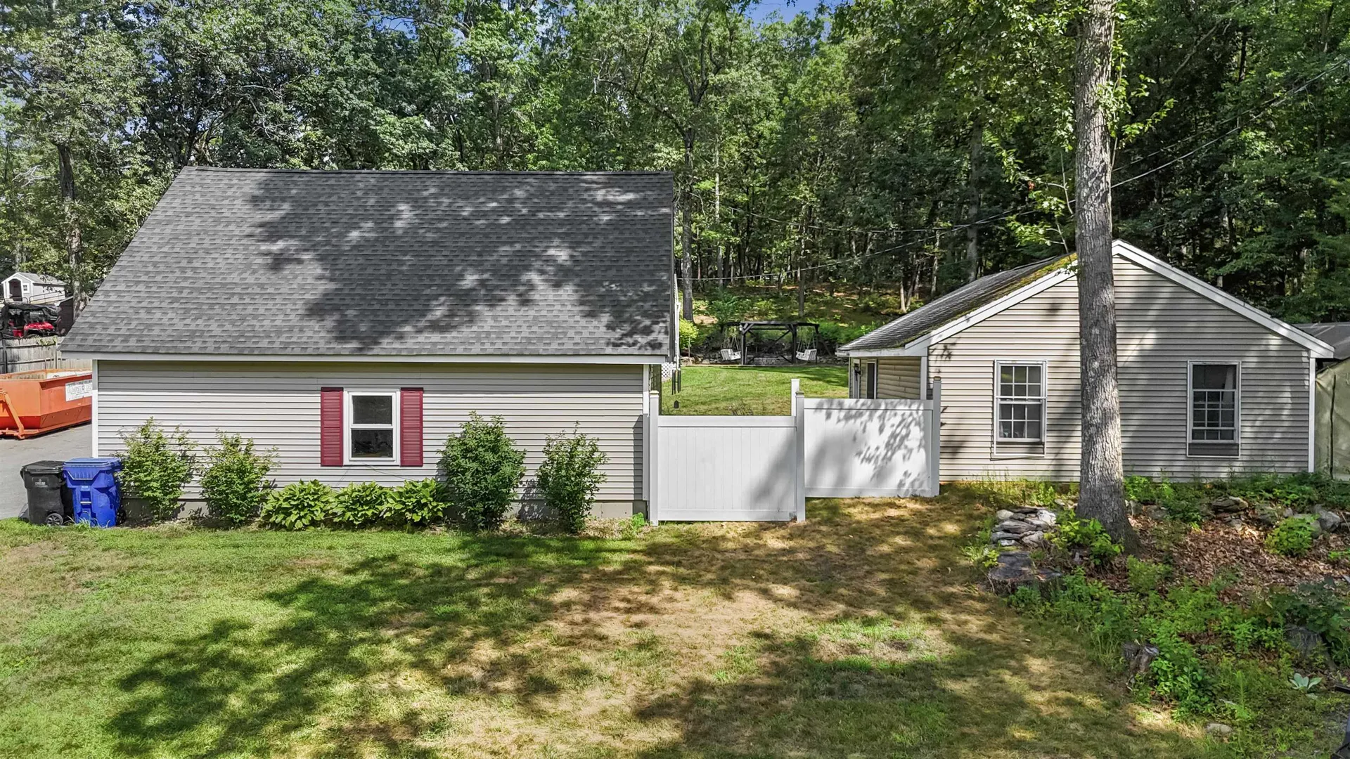 44 Lawrence Road Hudson NH 03051