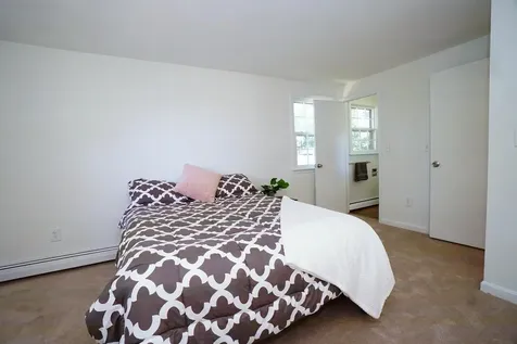 4 Candia Street Nashua NH 03063