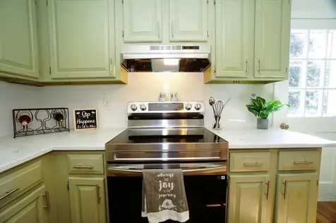 4 Candia Street Nashua NH 03063