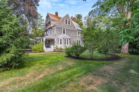 80 Court Street Exeter NH 03833
