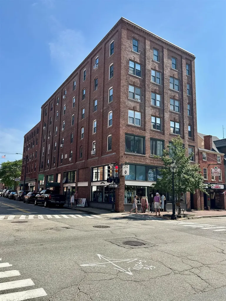 90 Fleet Street Portsmouth NH 03801