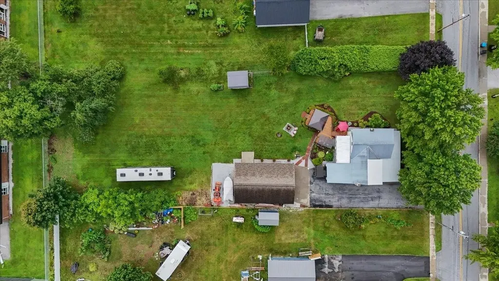 16 4th Street Swanton VT 05488-1233