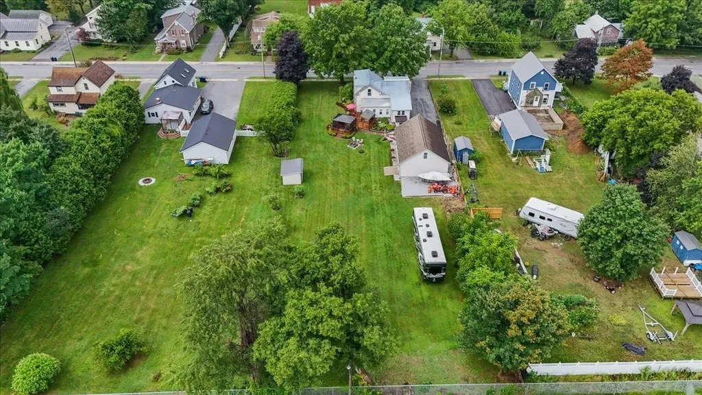 16 4th Street Swanton VT 05488-1233