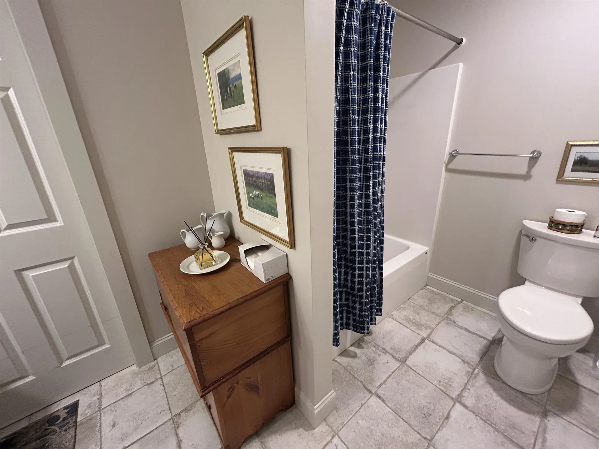 32 Apple Way Epping NH 03042