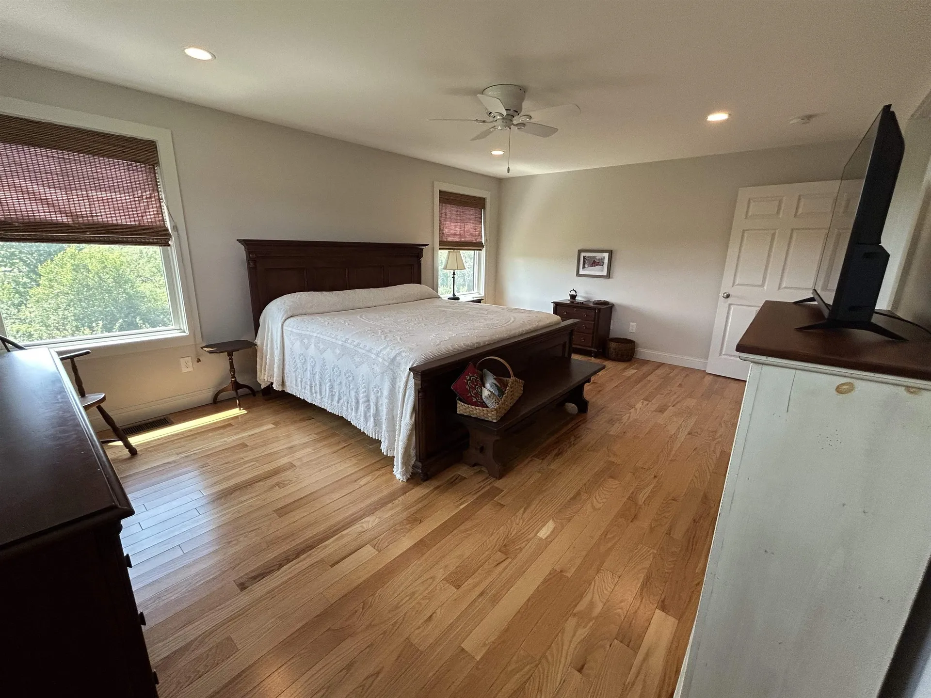 32 Apple Way Epping NH 03042