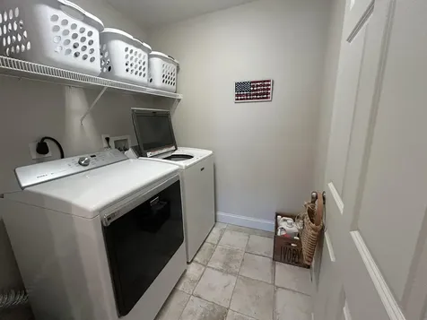 32 Apple Way Epping NH 03042