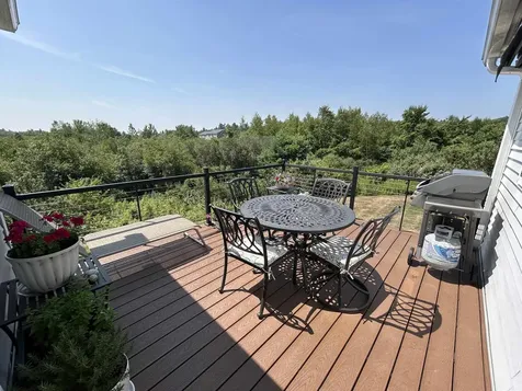 32 Apple Way Epping NH 03042