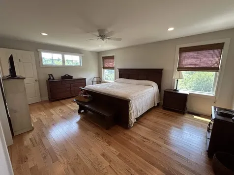 32 Apple Way Epping NH 03042