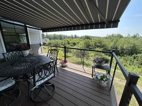 32 Apple Way Epping NH 03042