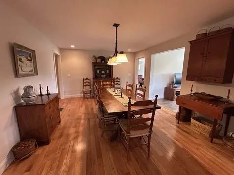 32 Apple Way Epping NH 03042