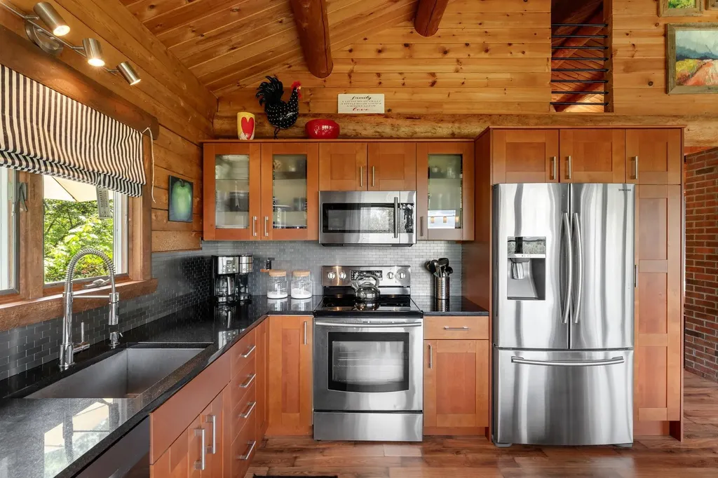 691 Dartt Hill Road Bethel VT 05032