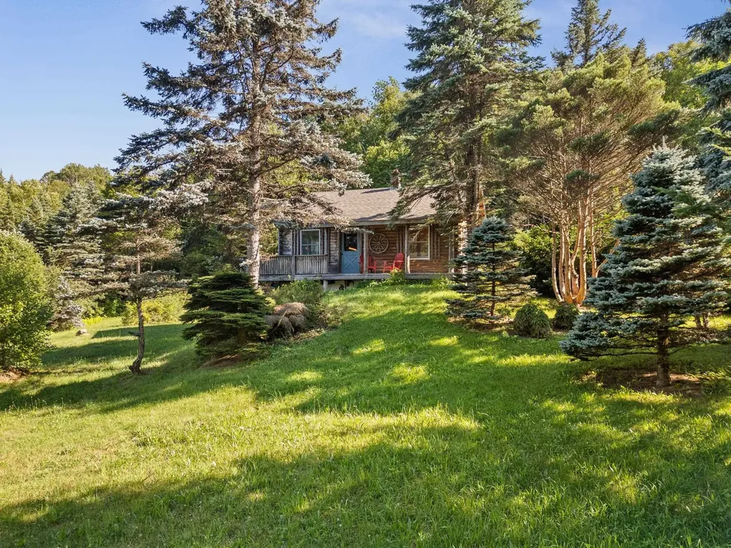 691 Dartt Hill Road Bethel VT 05032