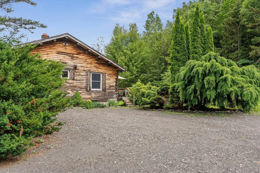 691 Dartt Hill Road Bethel VT 05032