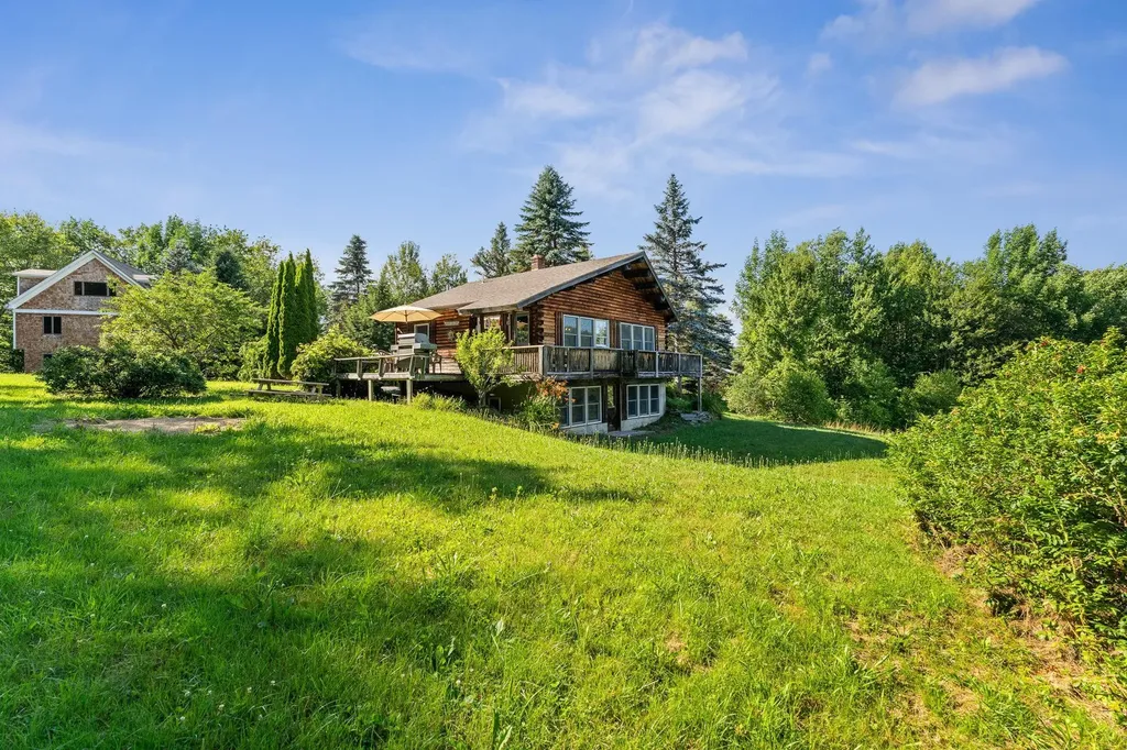 691 Dartt Hill Road Bethel VT 05032