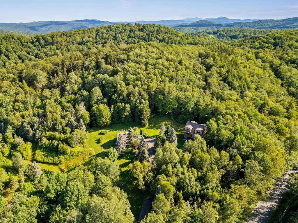 691 Dartt Hill Road Bethel VT 05032