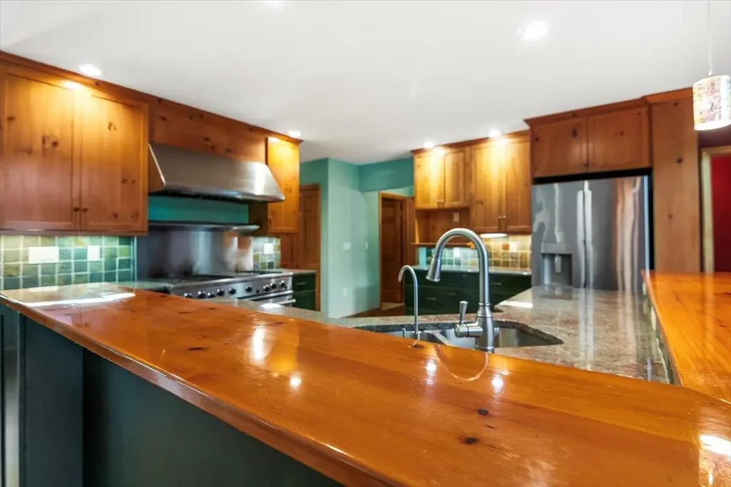 422 Mason Hill Road North Pownal VT 05261