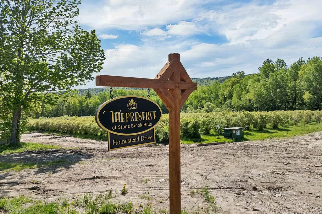 11 Fieldstone Way Gilford NH 03249