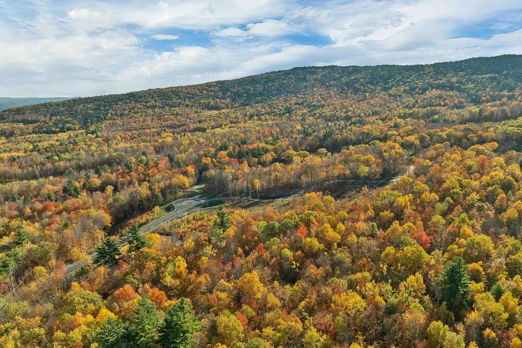 11 Fieldstone Way Gilford NH 03249