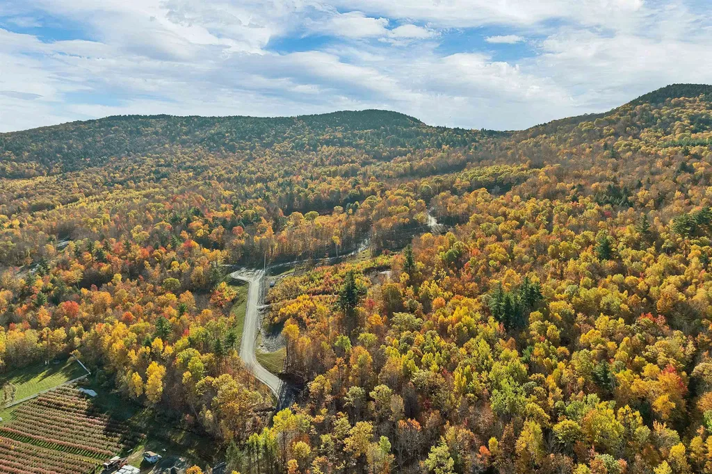 11 Fieldstone Way Gilford NH 03249