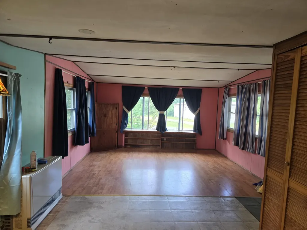 17 Putnam Road Newport NH 03773