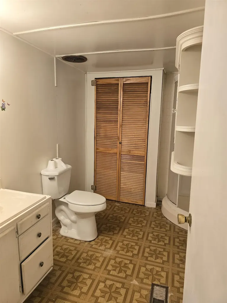 17 Putnam Road Newport NH 03773