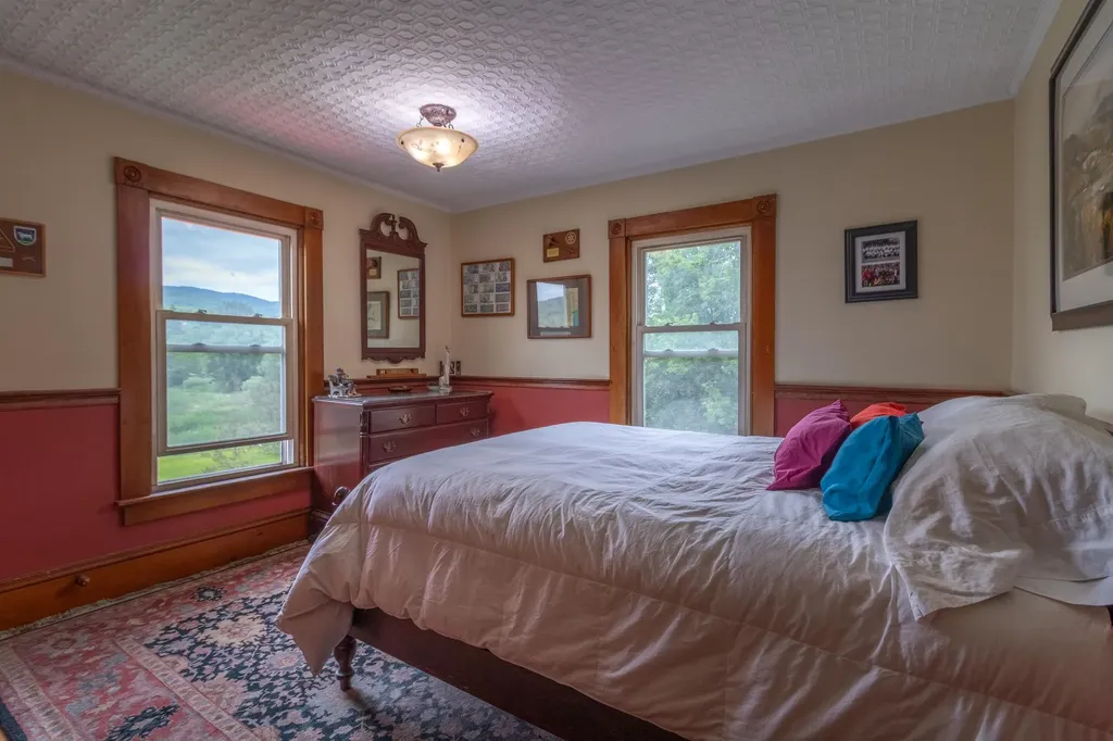 92 Derby Street Brighton VT 05846