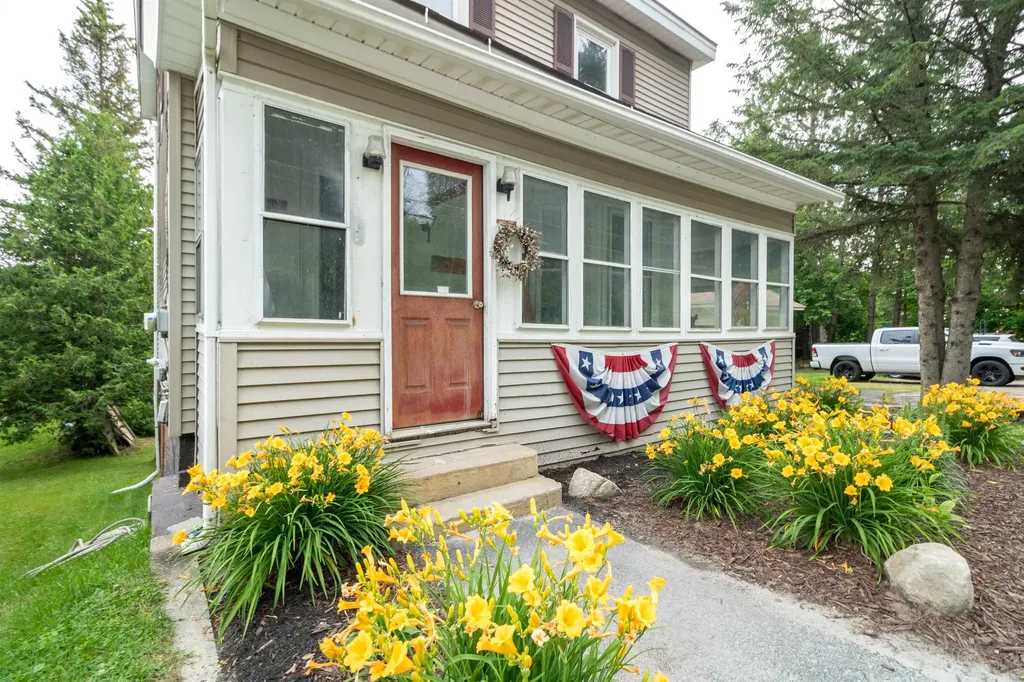 92 Derby Street Brighton VT 05846